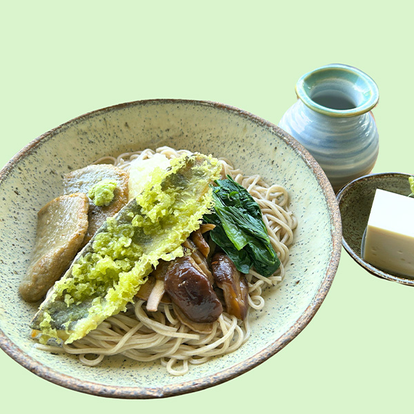 ・あまごの茶天ぷら蕎麦　1,380円（税込）