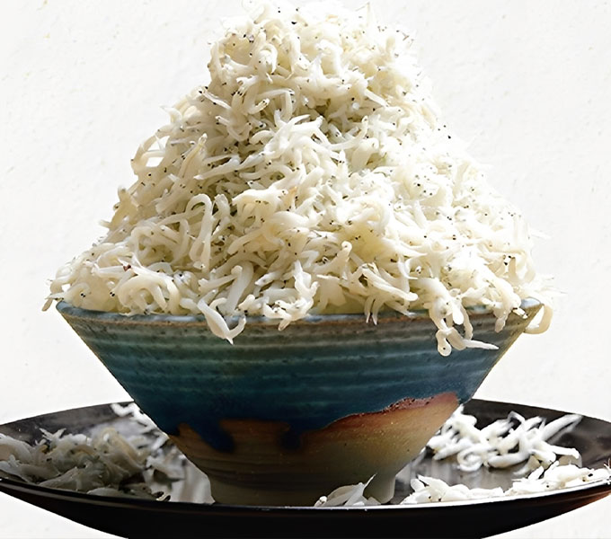 シラスどっさり丼ぶり